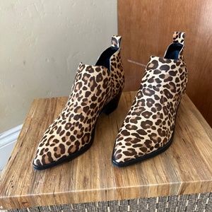 Brand New Dolce Vita Sonni Leopard Calf Hair Ankle Booties Size 8